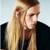thewidewideworld: (Young - golden mane)
