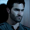 triskehale: (pissed off)