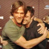 pixel: Jared hugging Jeff (Jared Padalecki and Jeffrey Dean Morgan) (rpf: jaredjeff hugs)